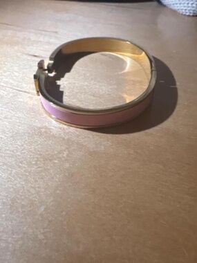 cute bangle bracelet!!
